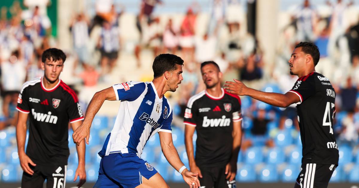 Apesar do susto inicial, FC Porto sai de Rio Maior com a vitória no bolso