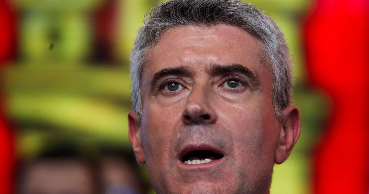Alunos sem vagas nas escolas: oposição exige respostas ao Governo e PS admite comissão de inquérito