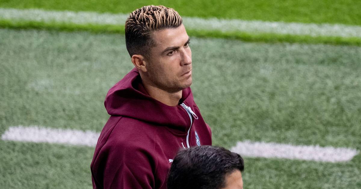 Cristiano Ronaldo revela "na primeira pessoa e de forma direta" tudo o que aconteceu no estágio da Seleção