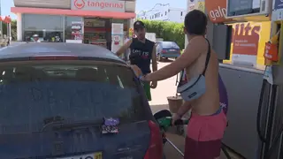 Campistas enchem os depósitos antes de regressarem a casa