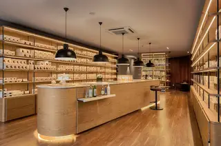 O bar Water by Lev está instalado em oito das 22 clínicas Lev e tem uma carta com mais de 50 águas diferentes