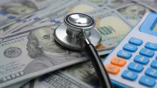 Não faltam médicos, falta orçamento